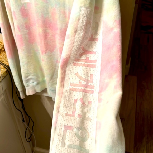 Topman Men’s sweatshirt tie die - Picture 3 of 3